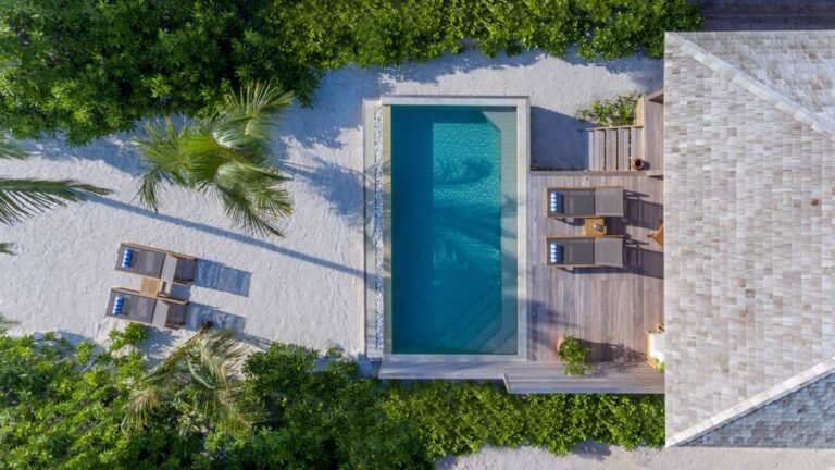 Hurawalhi-Beach-Pool-Villa-Aerial