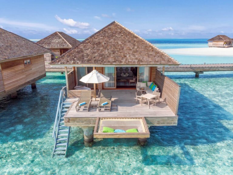 Hurawalhi-Romantic-Ocean-Villa-Exterior