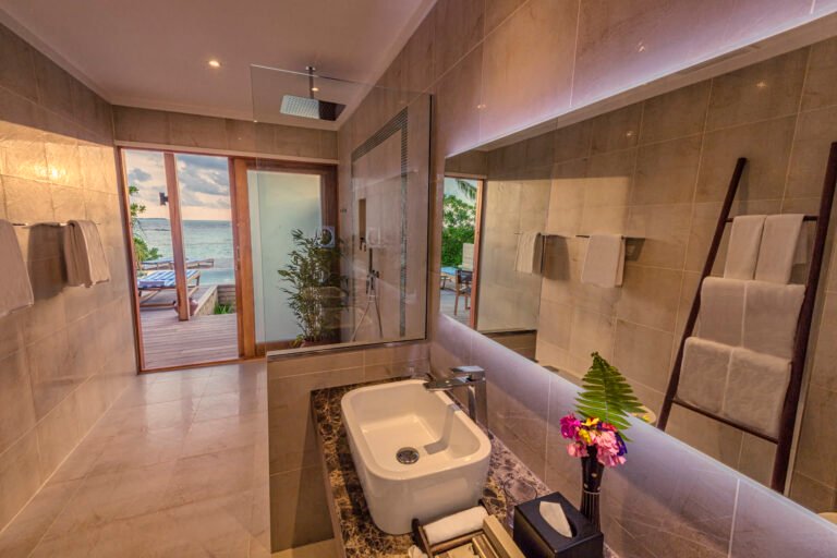 HurawalhiBeachPoolVillaBathroomInterior (1)