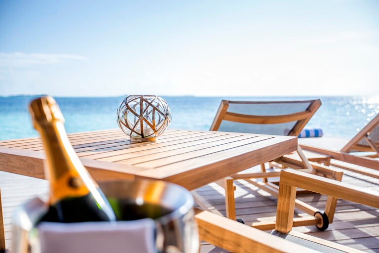 HurawalhiOceanVillaTerrace2