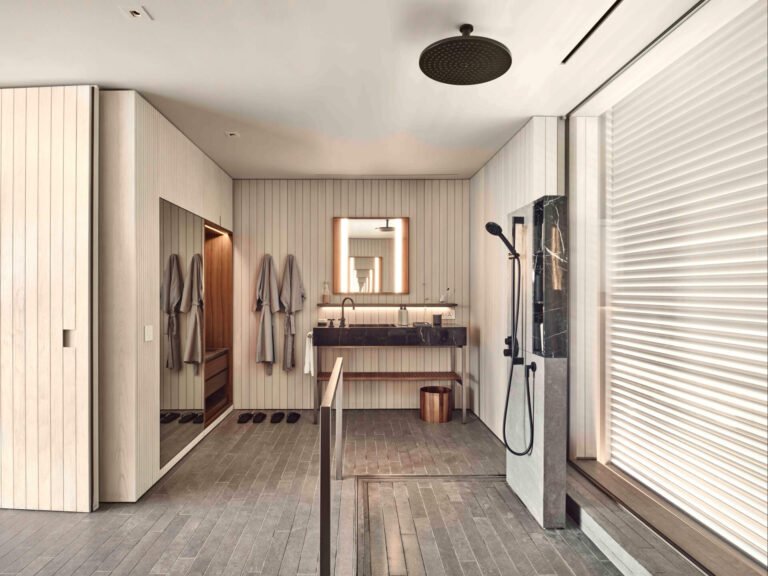 Patina-Maldives-One-Bedroom-Water-Pool-Villa-Barthroom