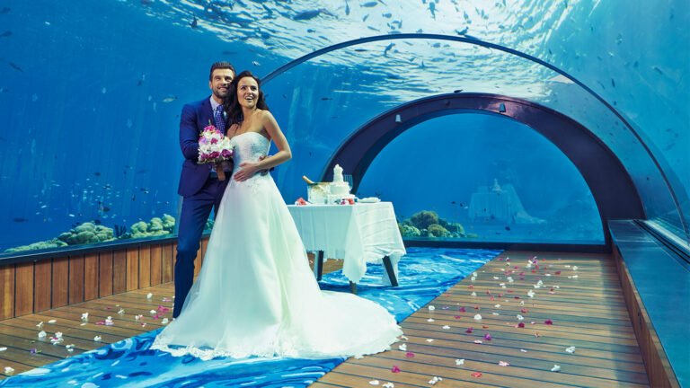 Underwater-Wedding-Hurawalhi-Maldives