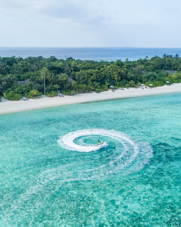 Vakkaru-Maldives---Jetski