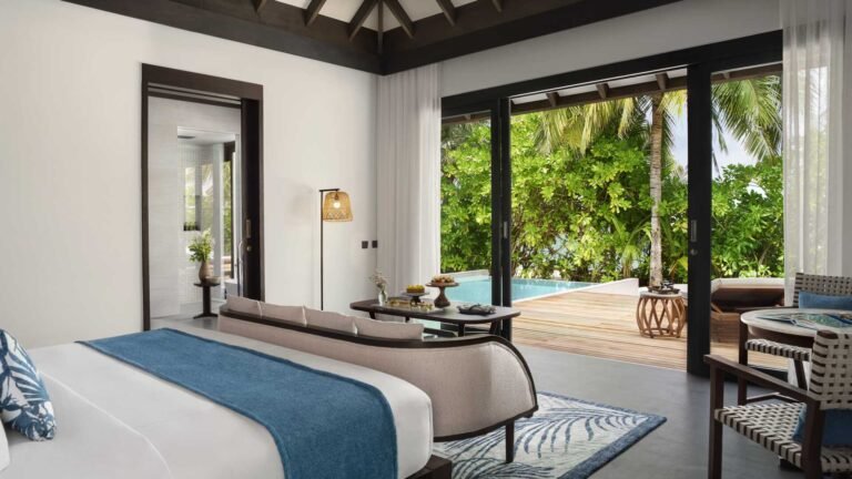 Anantara-Veli---Beach-Pool-Villa---Bedroom