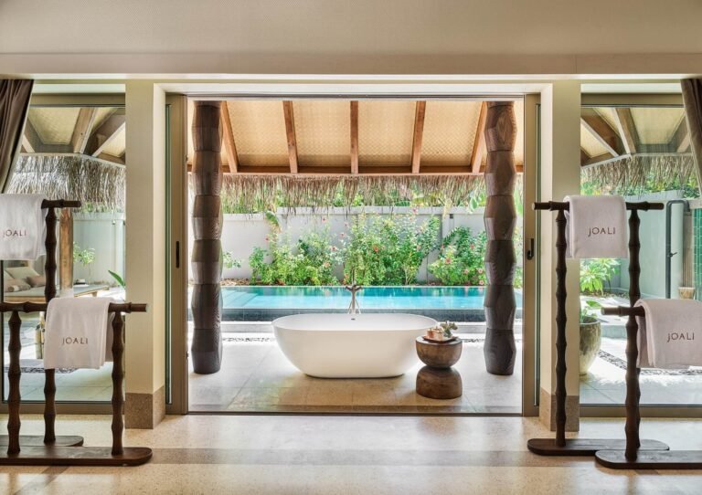 Joali-Maldives---Family-Beach-Villa-with-Two-Pools-Bath