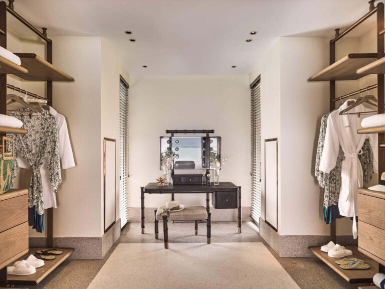 Joali-Maldives---Sunset-Luxury-Water-Villa-with-Pool-Walk-In-Closet