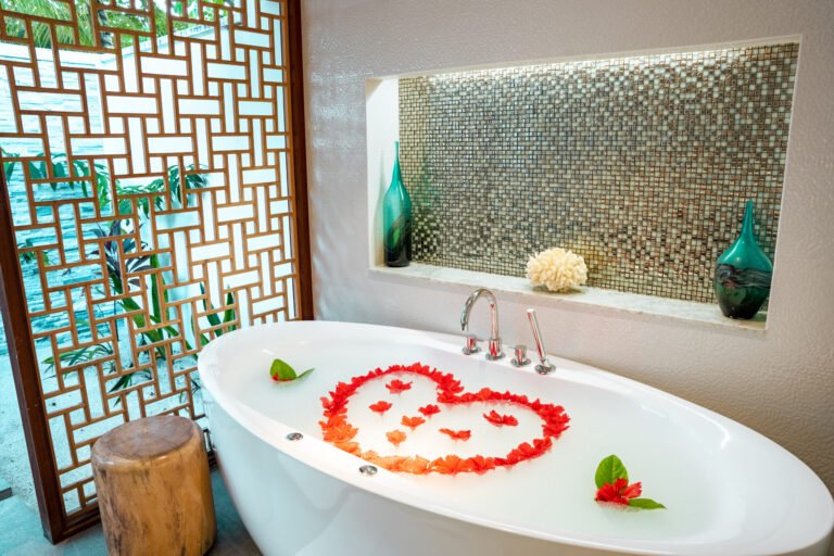 Lily Beach_ Beach Residence_Bathtub Deco