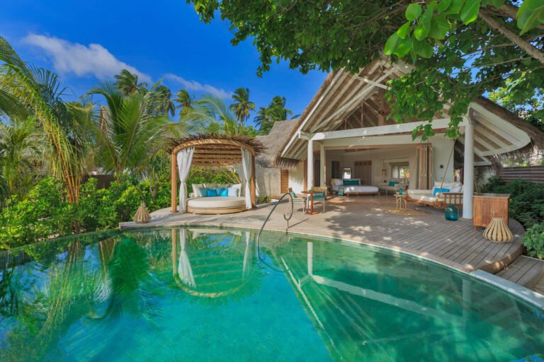 Milaidhoo-Island-Beach-Pool-Villa