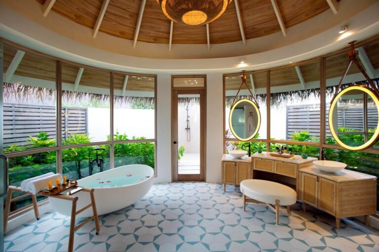 Milaidhoo-Island-Beach-Pool-Villa-Bathroom