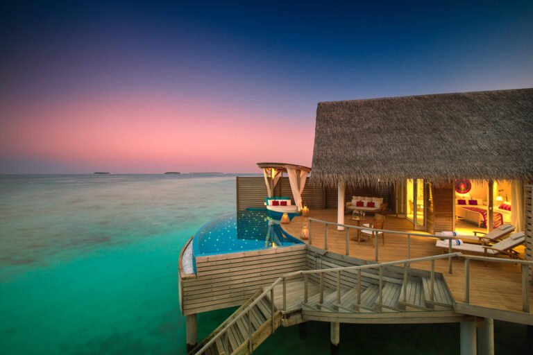 Milaidhoo-Water-Pool-Villa-Sunset