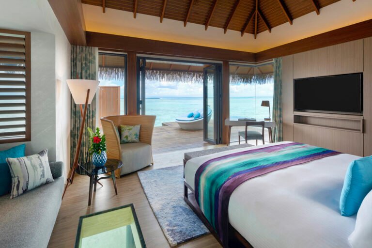 Ocean pool villa bedroom