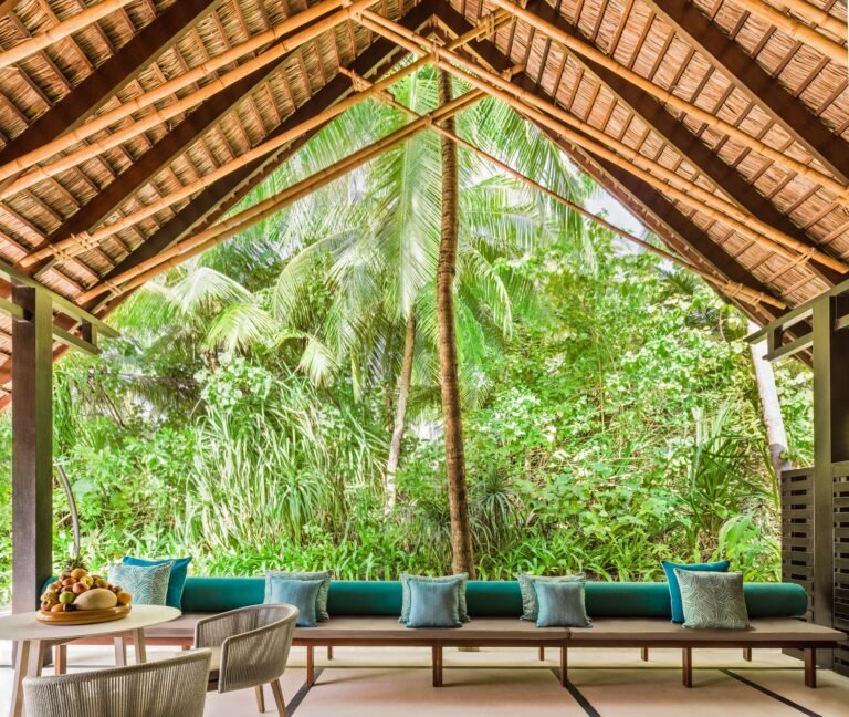 One&Only_ReethiRah_Accommodation_GrandBeachVilla_Veranda