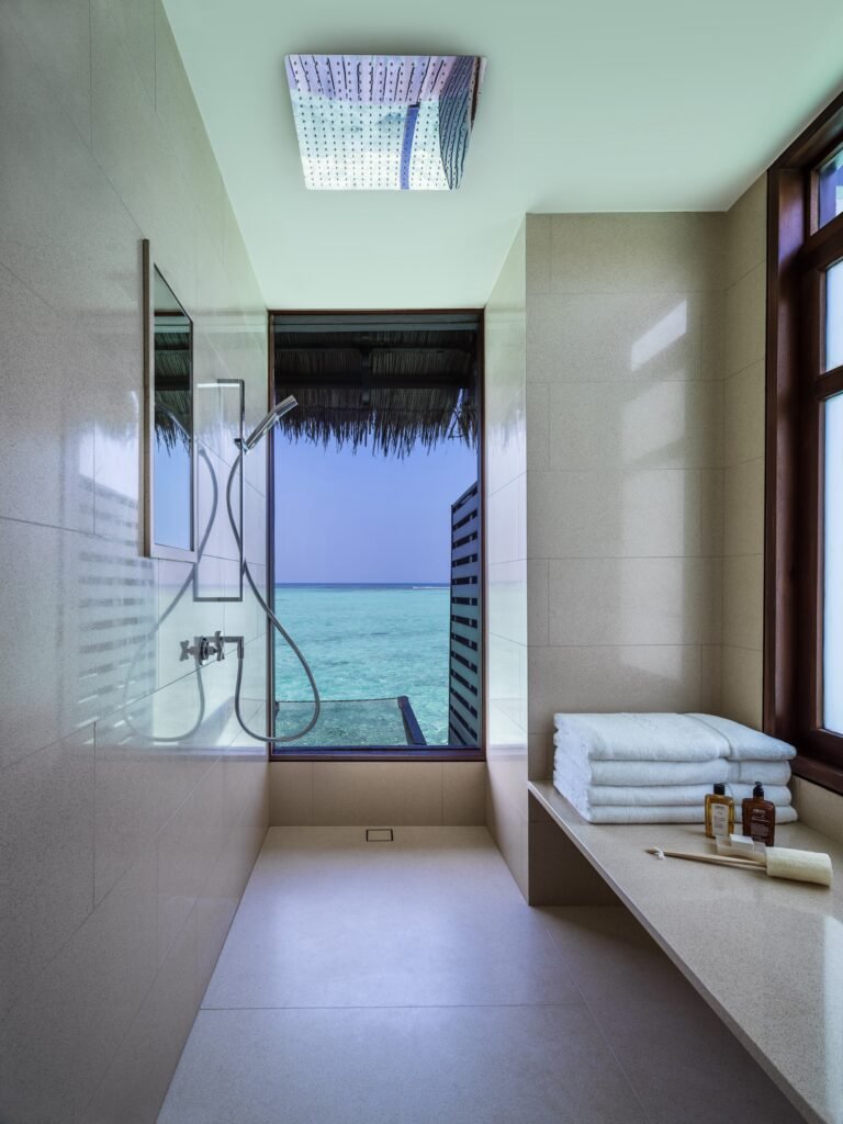 One&Only_ReethiRah_Accommodation_GrandWaterVilla_Shower