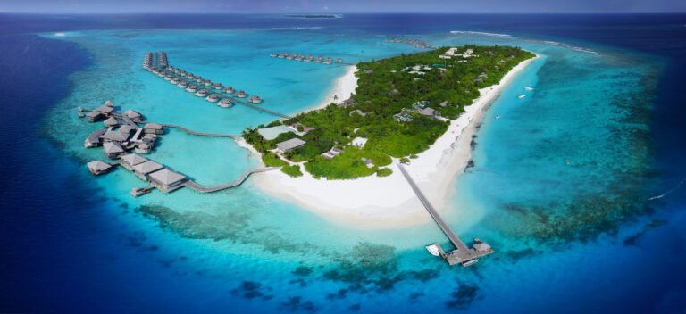 Six_Senses_Laamu_aerial_[5636-ORIGINAL]