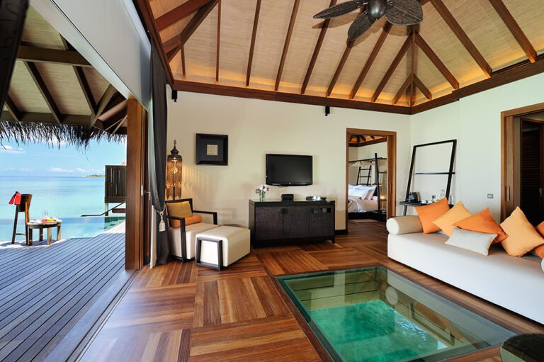 Sunset Ocean Suite 5